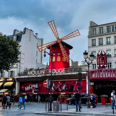 06 Grand Flat Moulin Rouge Апартаменты Париж